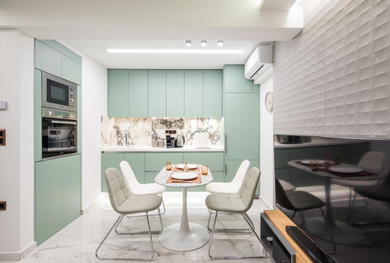 C34 Onyx Stylish * Thessaloniki