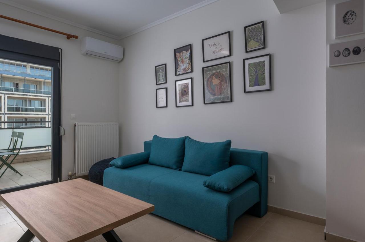 Kosmos Service Center 5 With Additional Cost Parking Thessaloniki