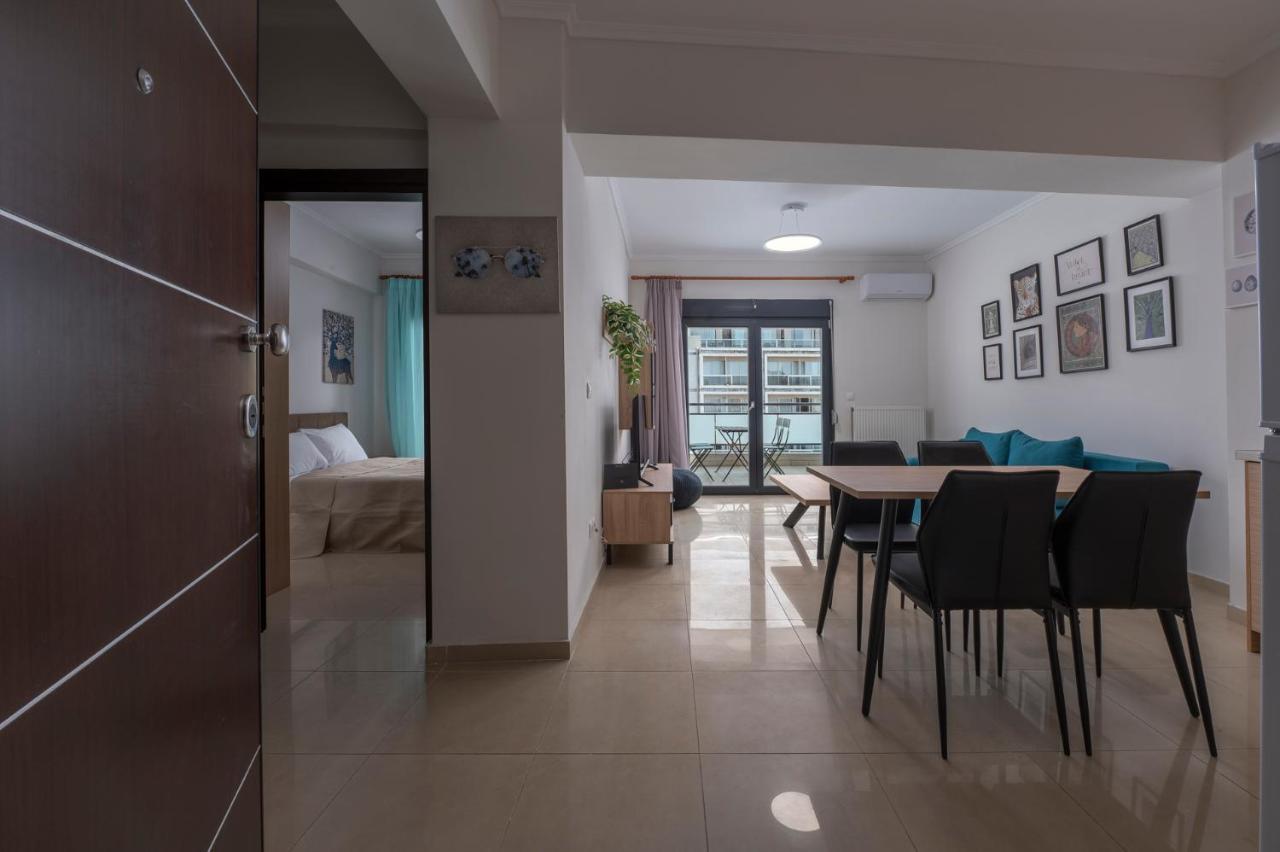 Kosmos Service Center 5 With Additional Cost Parking * Thessaloniki