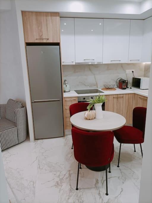 Apartment Luxe Boutique With Balcony *