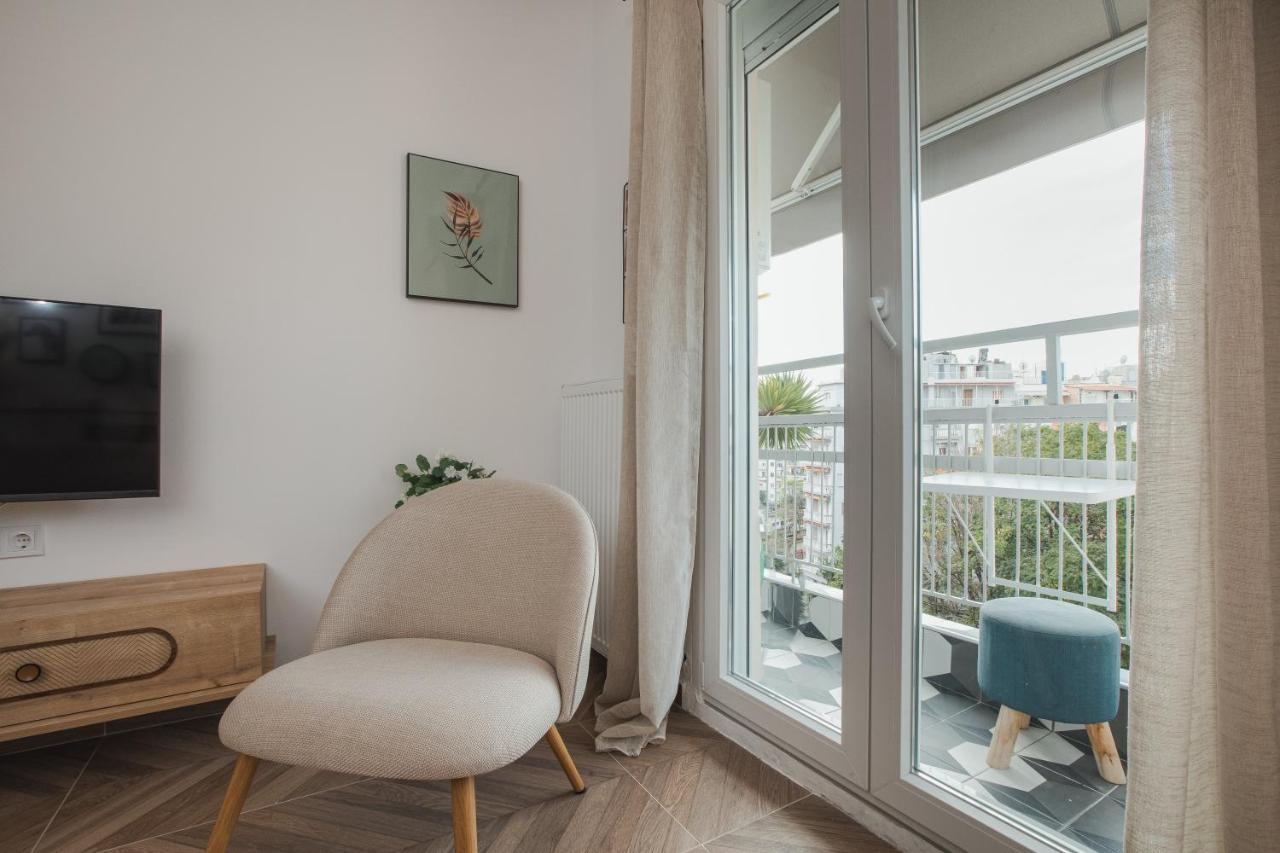 Urban Space Apartment *