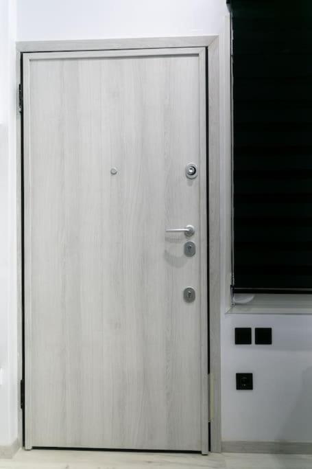 Center Marble 40sqm Gas Heating 2smarttv Optical Fiber - Secured24h Private Entrance Tessalónica