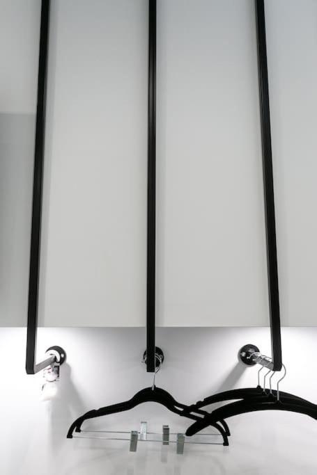 Center Marble 40sqm Gas Heating 2smarttv Optical Fiber - Secured24h Private Entrance Apartamento