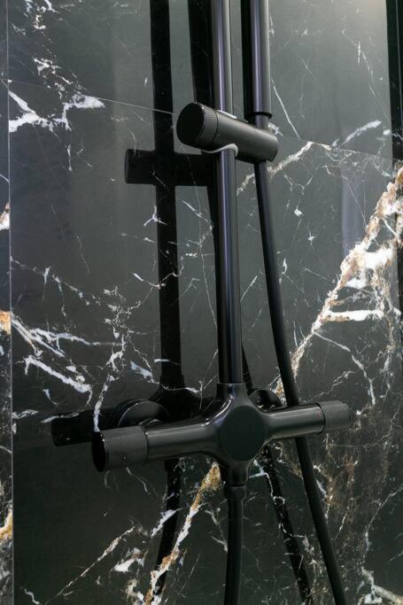 Center Marble 40sqm Gas Heating 2smarttv Optical Fiber - Secured24h Private Entrance Apartamento *