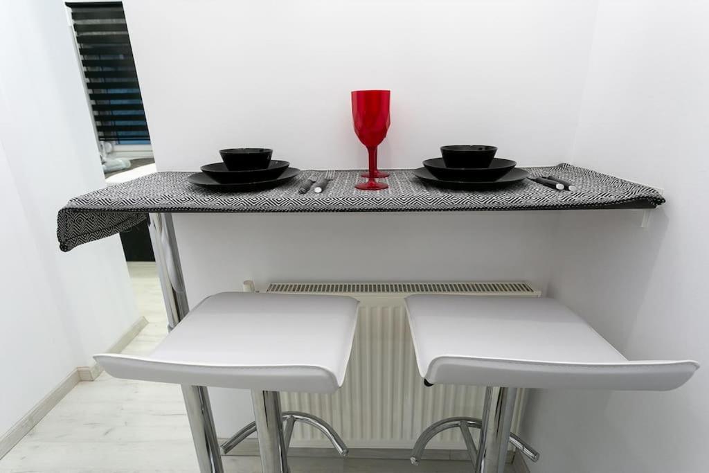 Center Marble 40sqm Gas Heating 2smarttv Optical Fiber - Secured24h Private Entrance Apartamento *