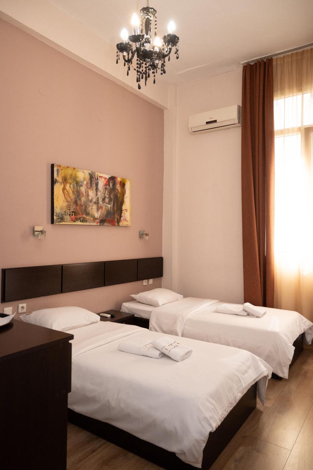Hotel Ilisia 2*