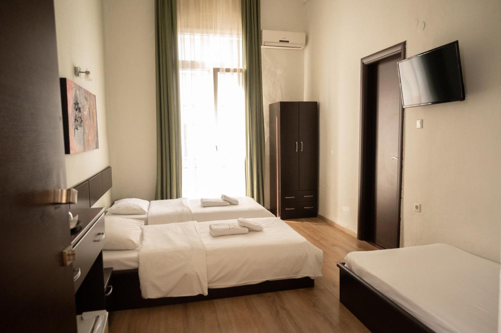 Ilisia Hotel