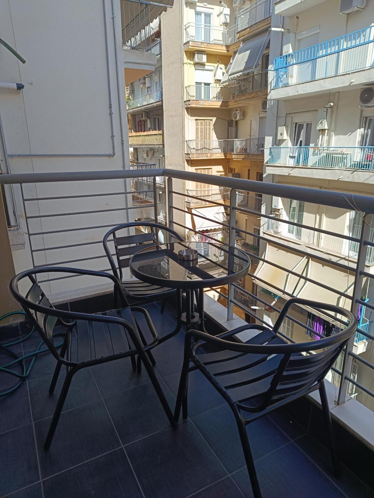 Vibe-siggrou 44 Family Apartment