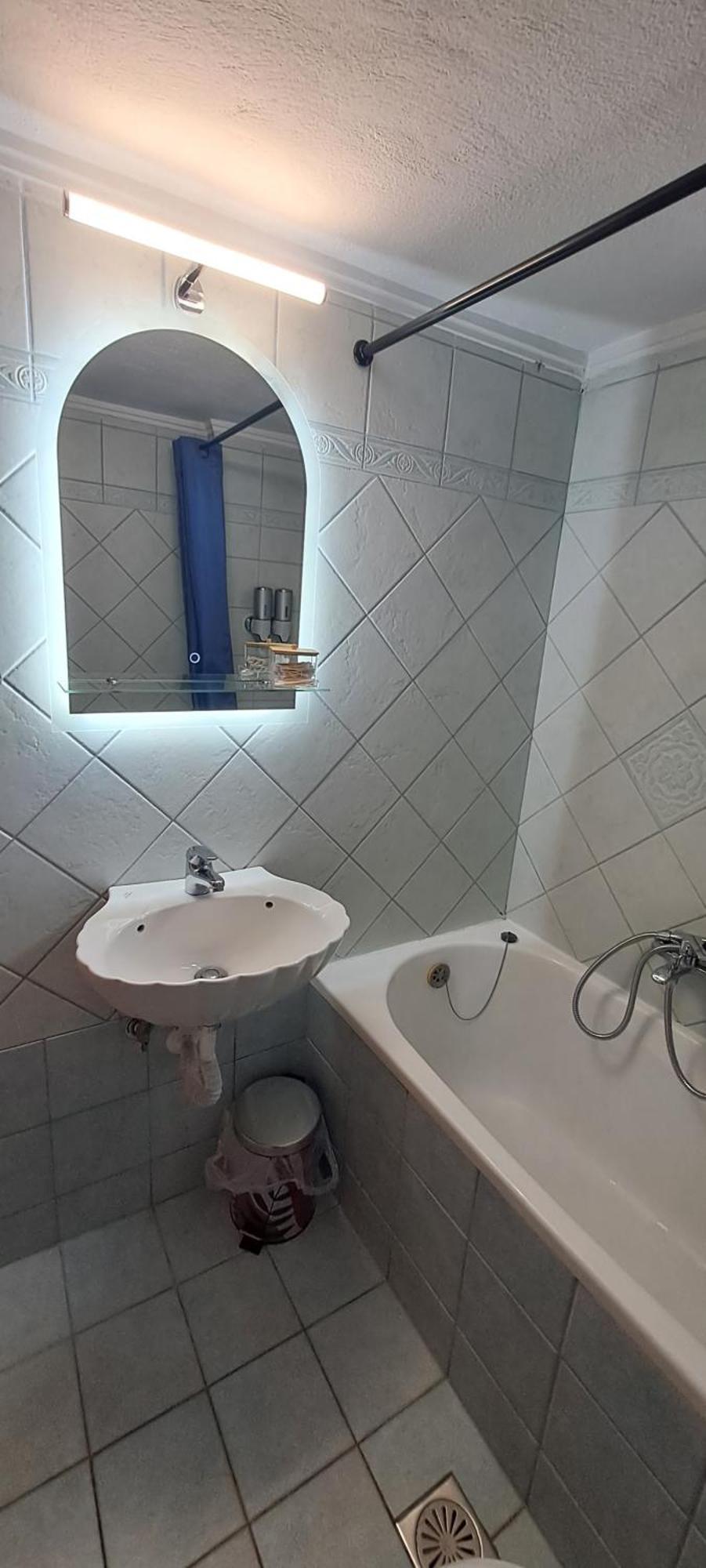 Thearetsouplace, Kalamaria Apartment *