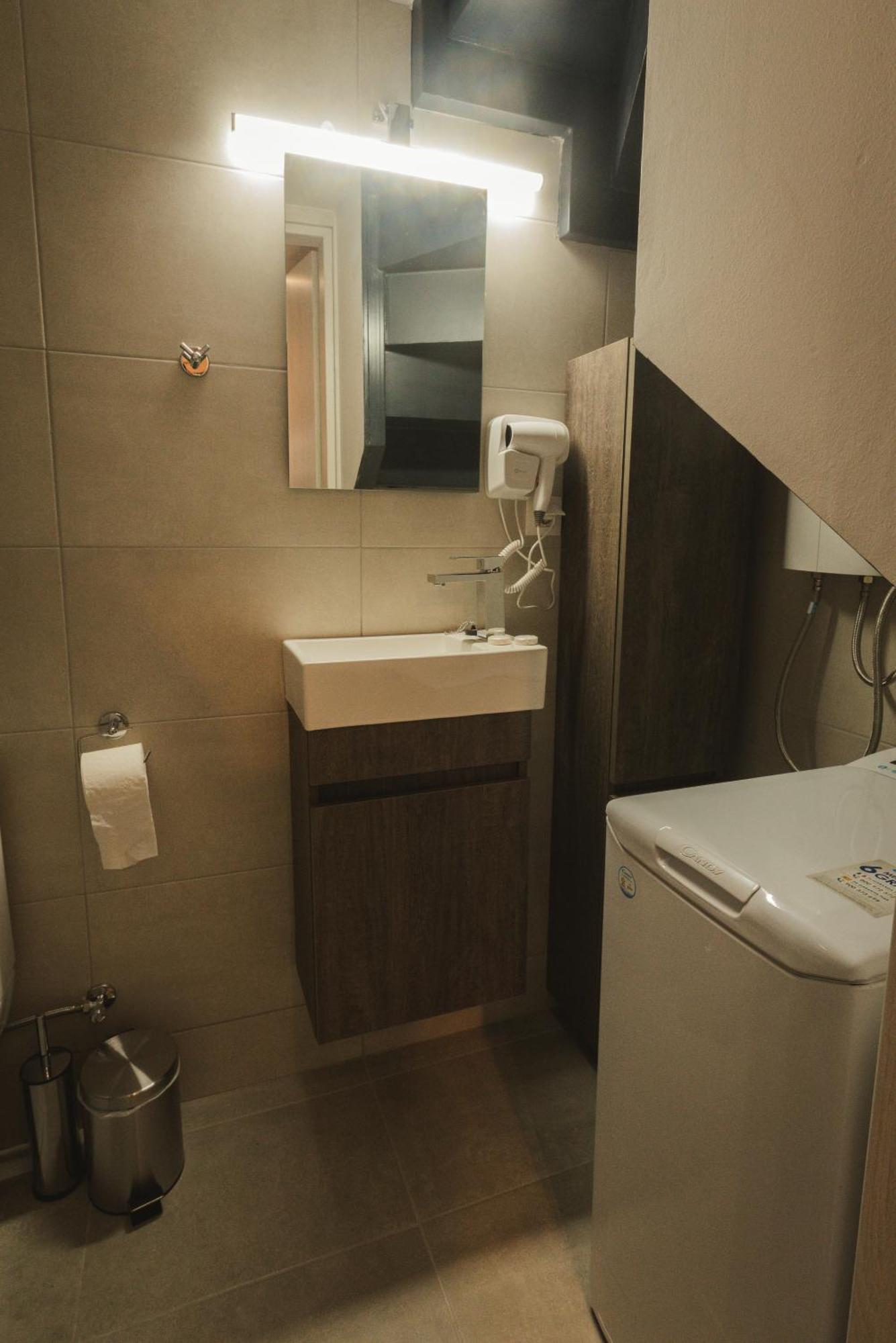 Modern Loft 10mins From Centre Apartment *