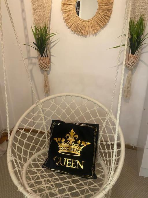 Queen 60m2 *