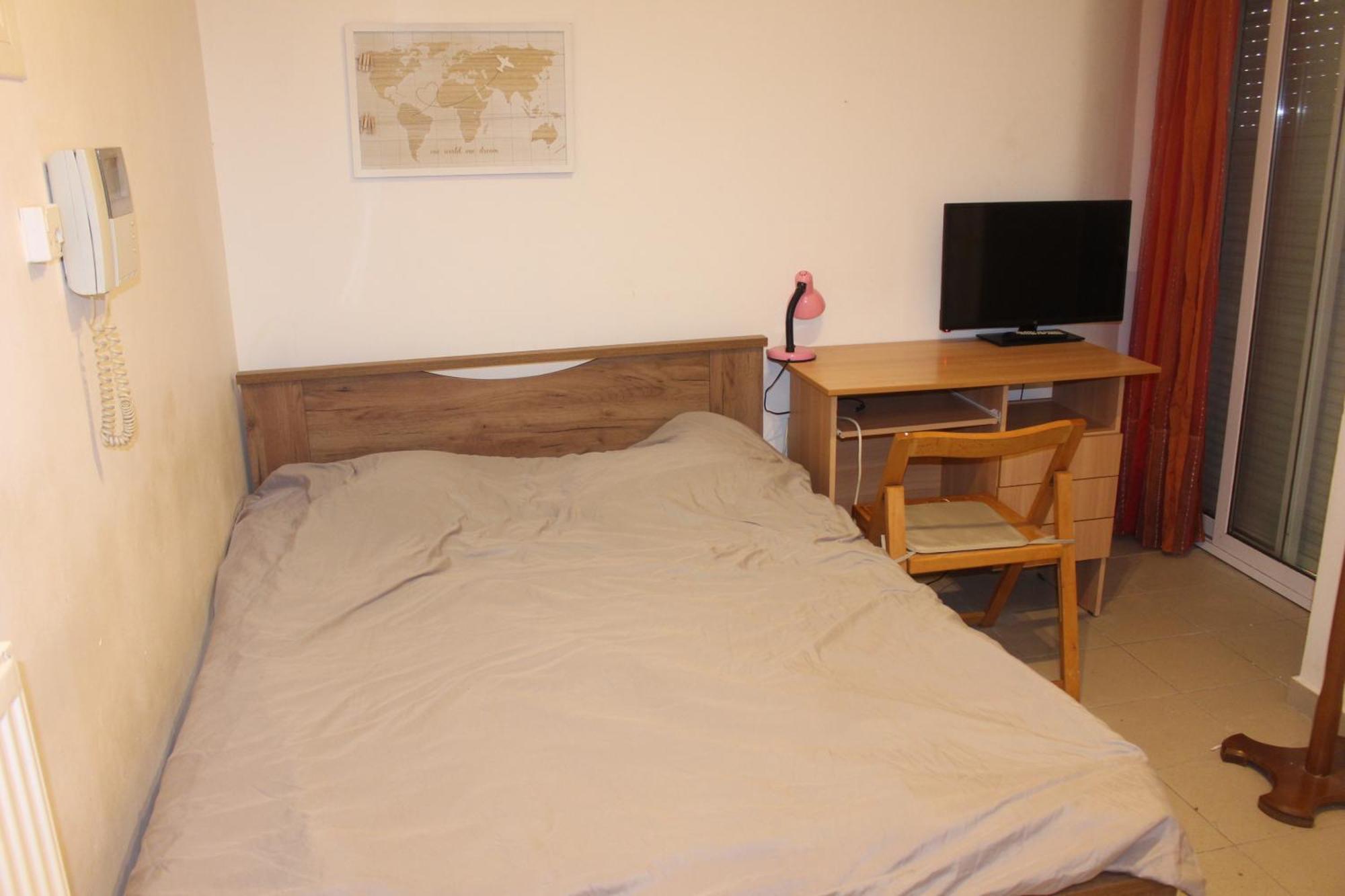 Apartment 1-bedroom Center And Attractions