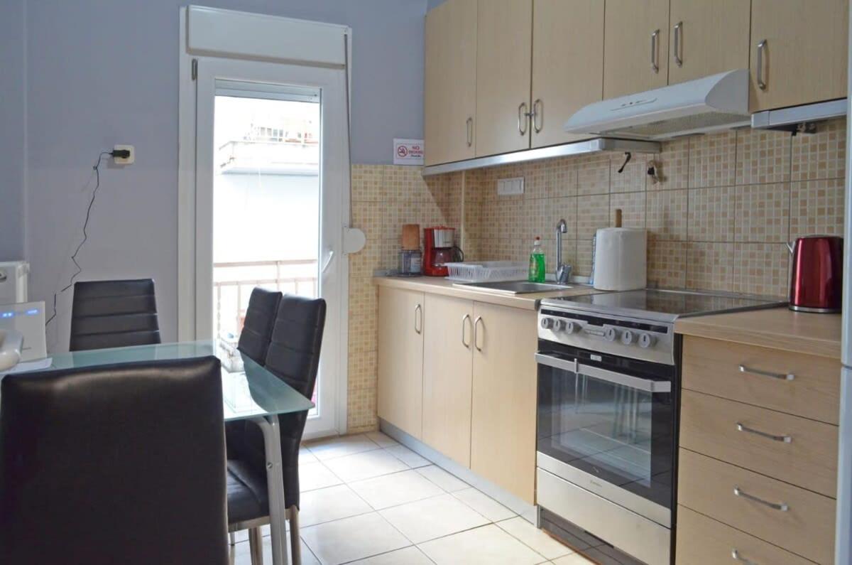 Egnatia Spacious 3 Bd In Thessaloniki