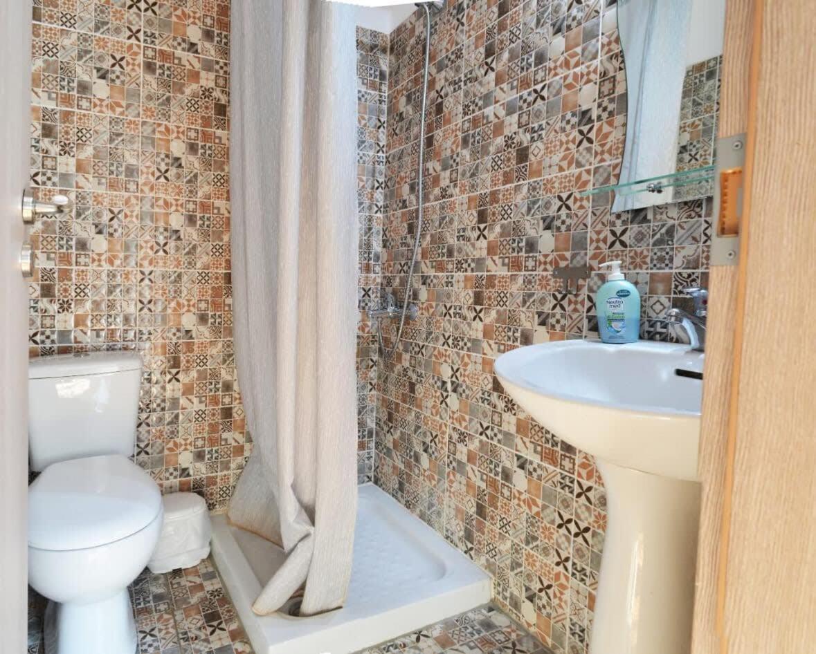 Egnatia Spacious 3 Bd In Apartment Thessaloniki