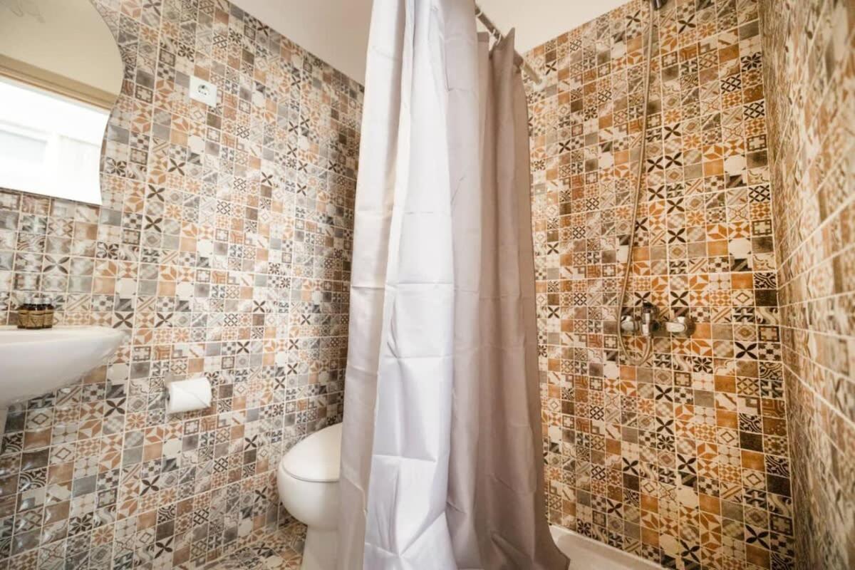 Egnatia Spacious 3 Bd In Apartment *