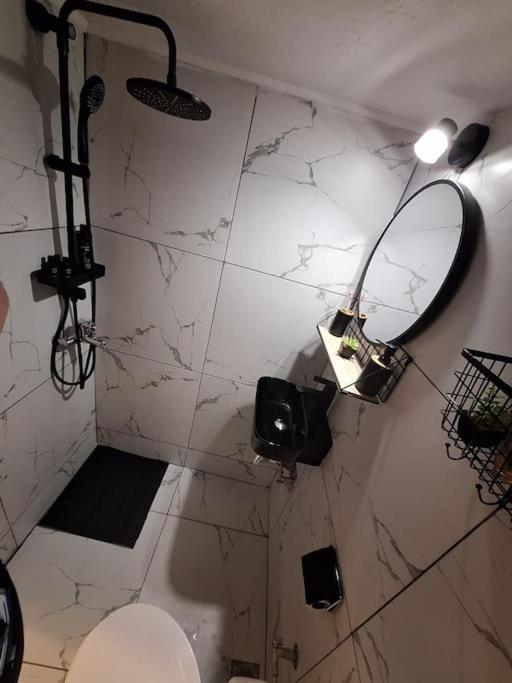 Queen 60m2 Apartment *