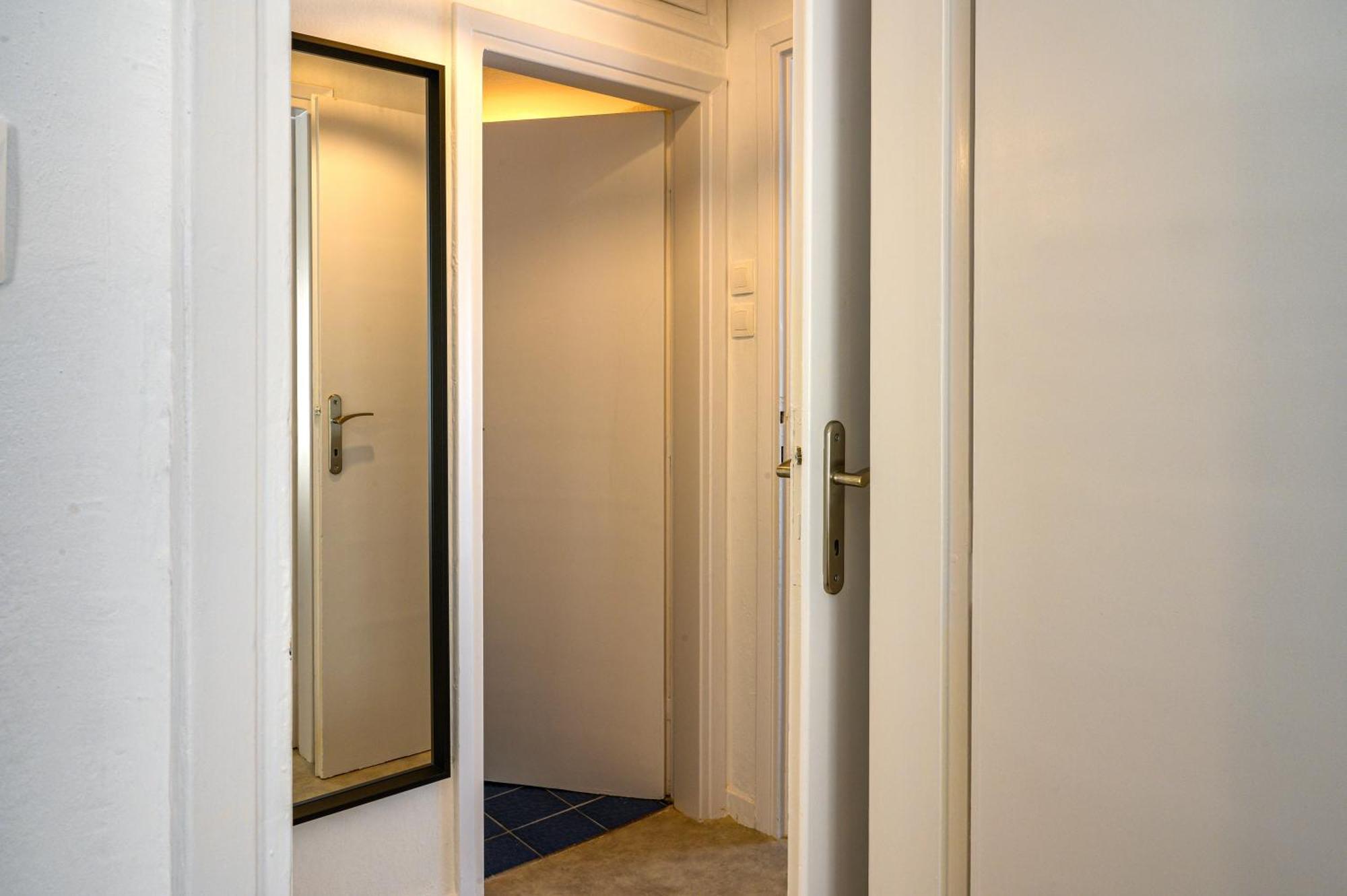 Center Downtown Apartment