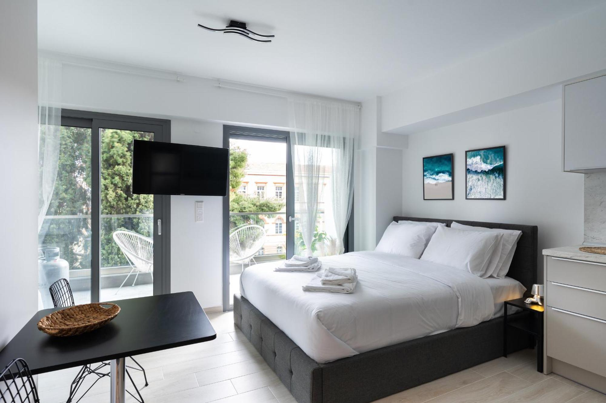 Velvet Luxury In The Center By Binobi! * Thessaloniki