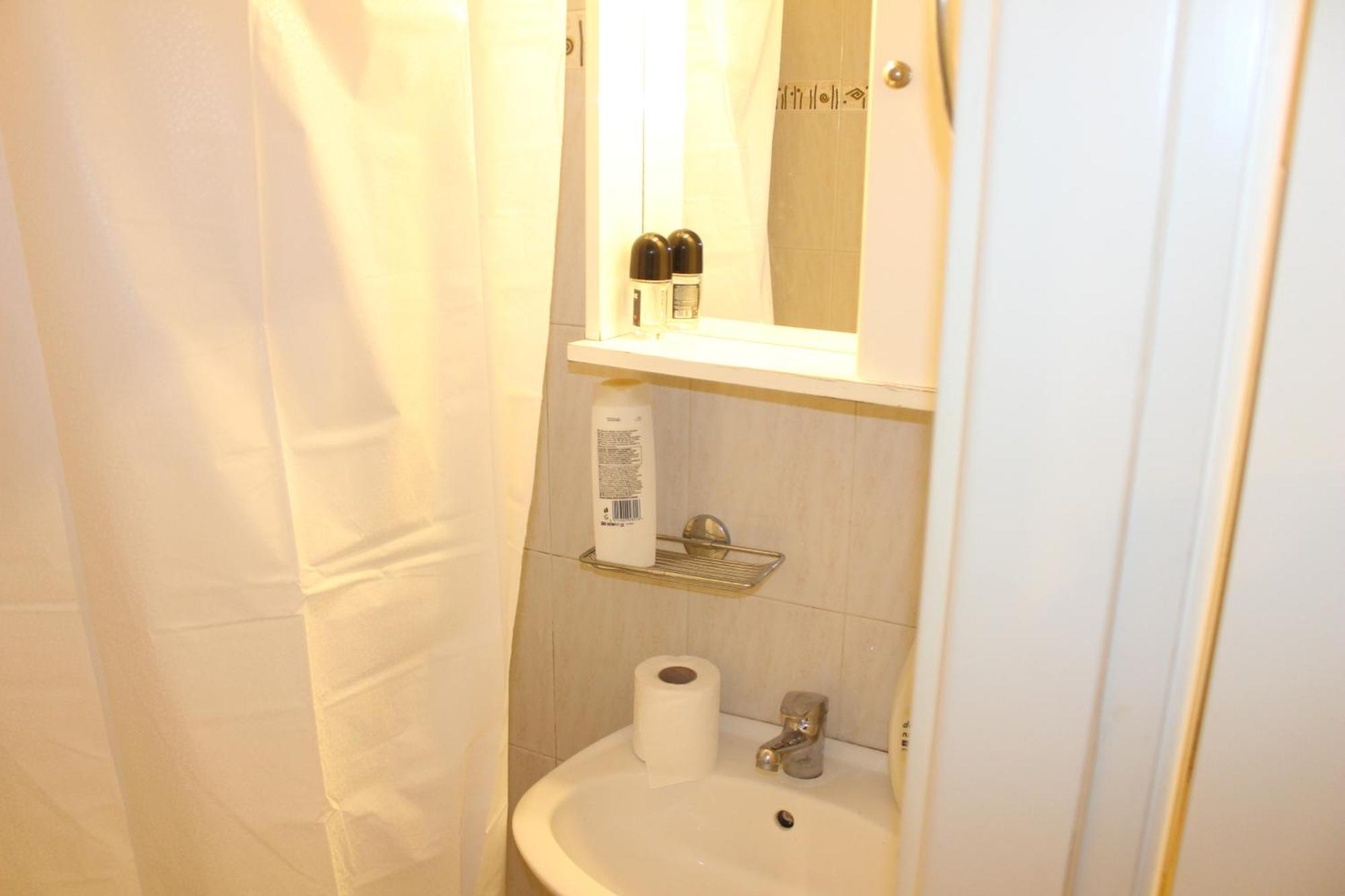 1-bedroom Center And Attractions *