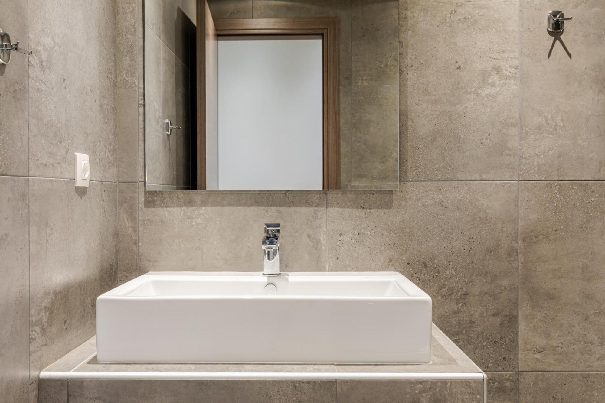 #aura & V9-10 Apartment Thessaloniki