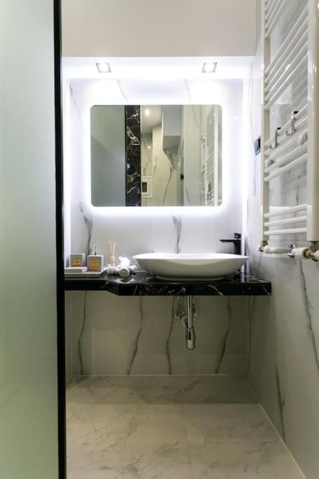 μarble Suite. 40sqm Center. Gas Heating. Private Entrance.secured24h Daire Selanik