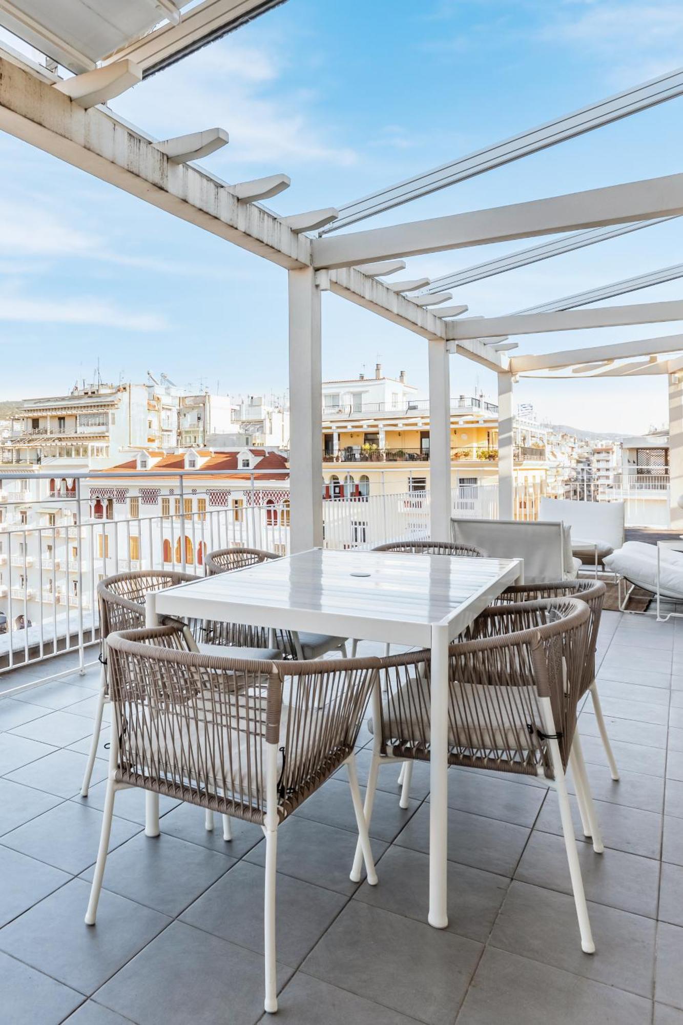 Apartment Apollo, Luxe Aristotelous Penthouse, View *