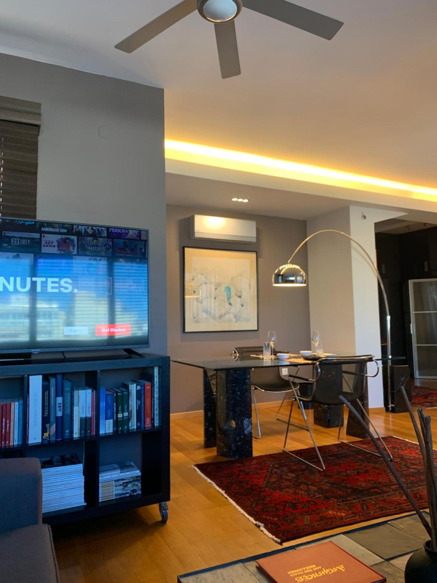 Căn hộ Downtown Stylish Flat *