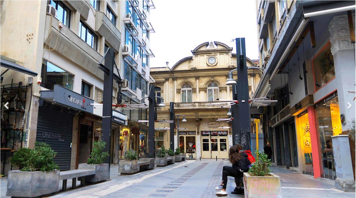 3c's Thess At The Old Frankish Quarter - Ladadika/ Merchant's Square * Tessalónica