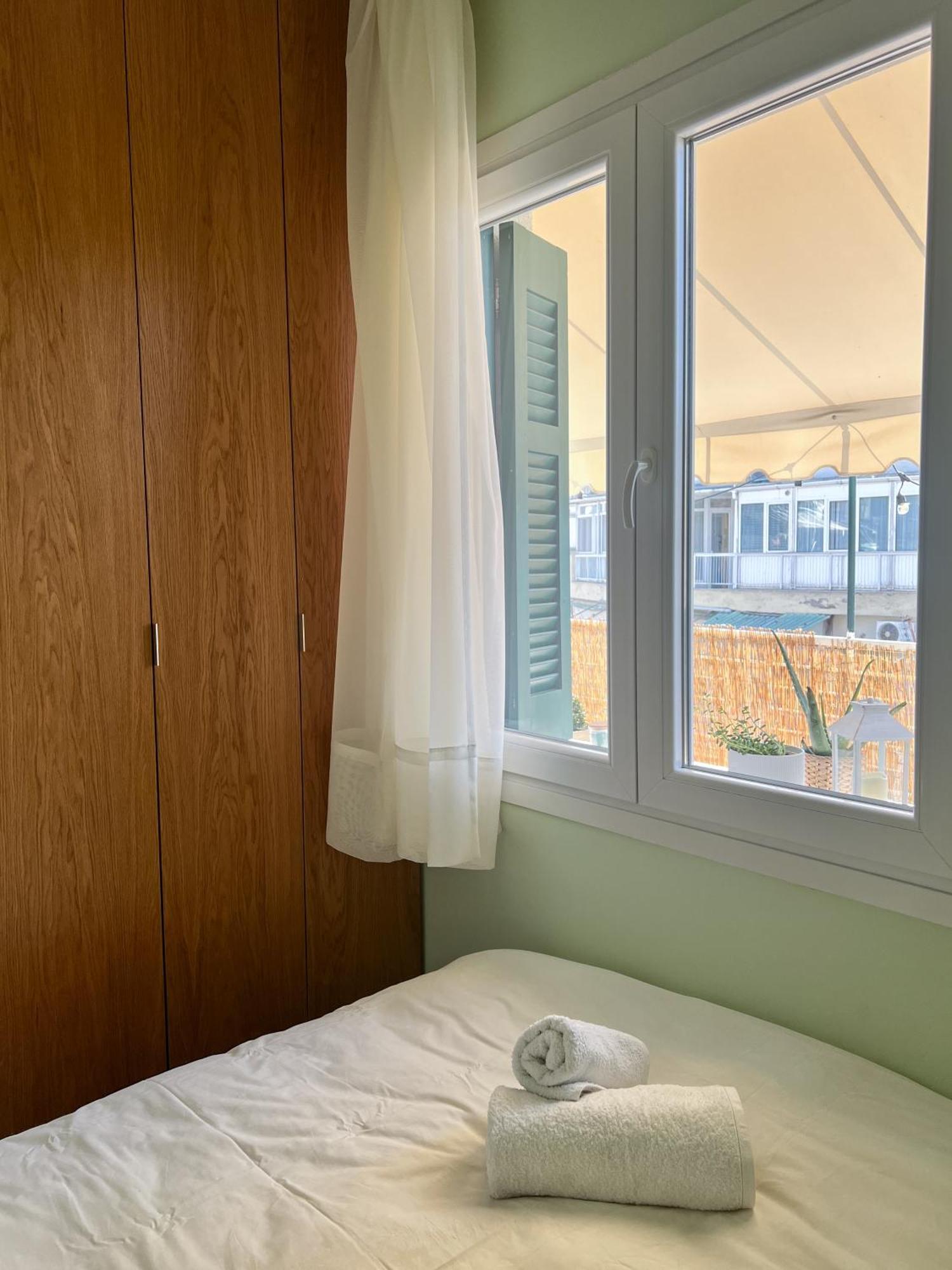 Homevision - Chic - Cozy Balcony Bliss Apartment Thessaloniki