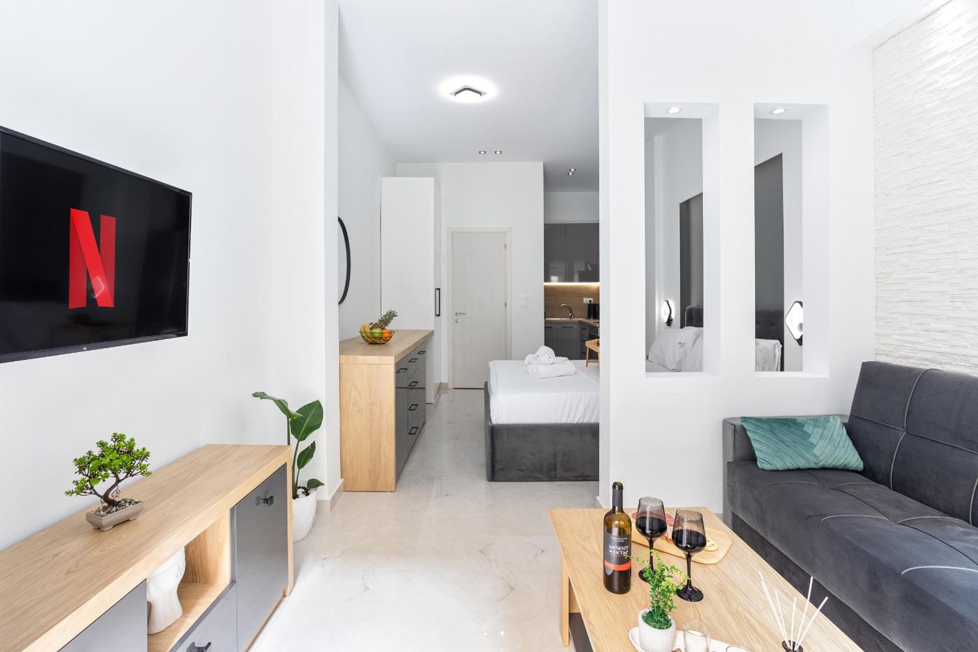 New Luxury In Downtown *