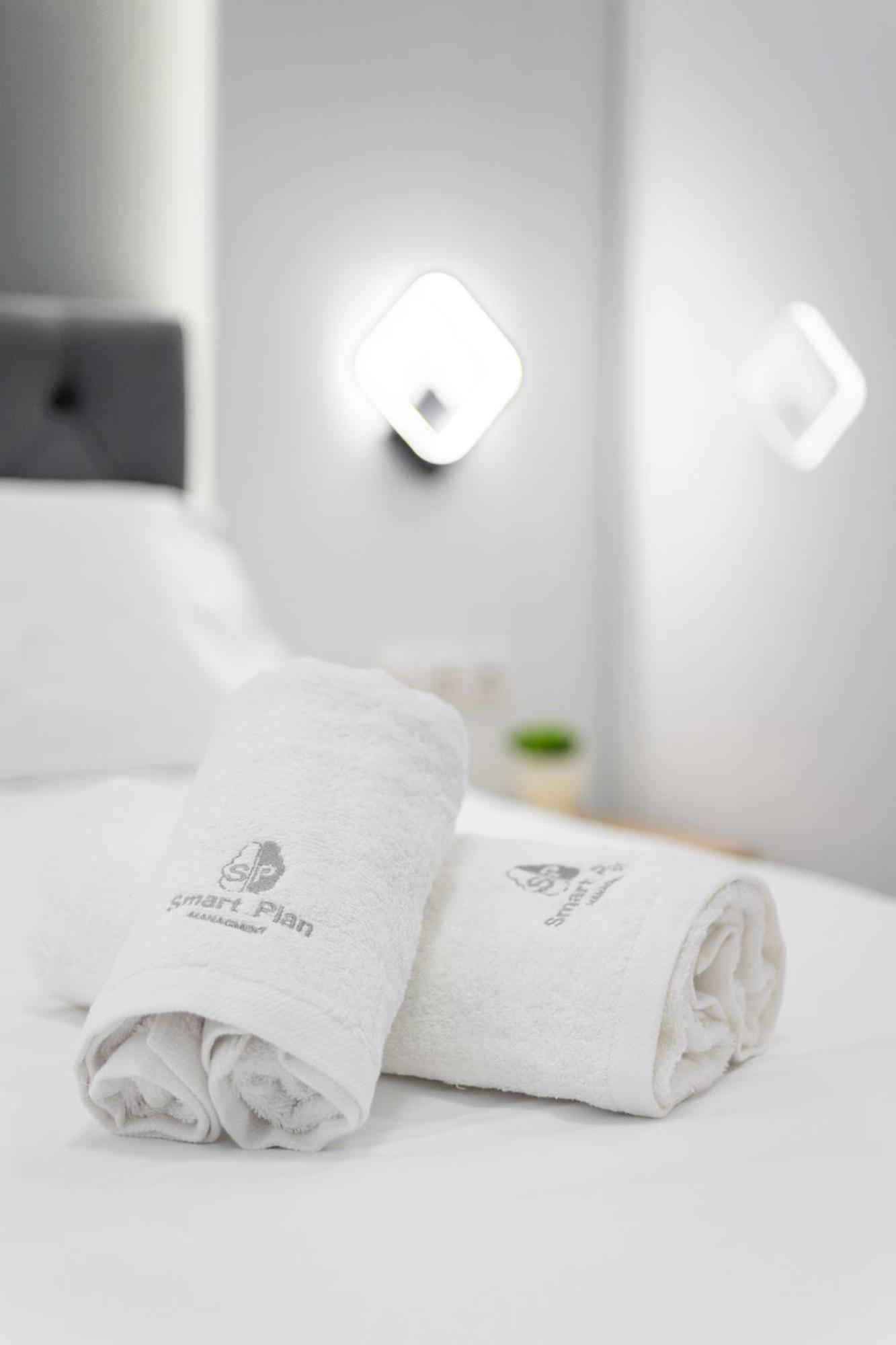 New Glamorous In Downtown Apartment *