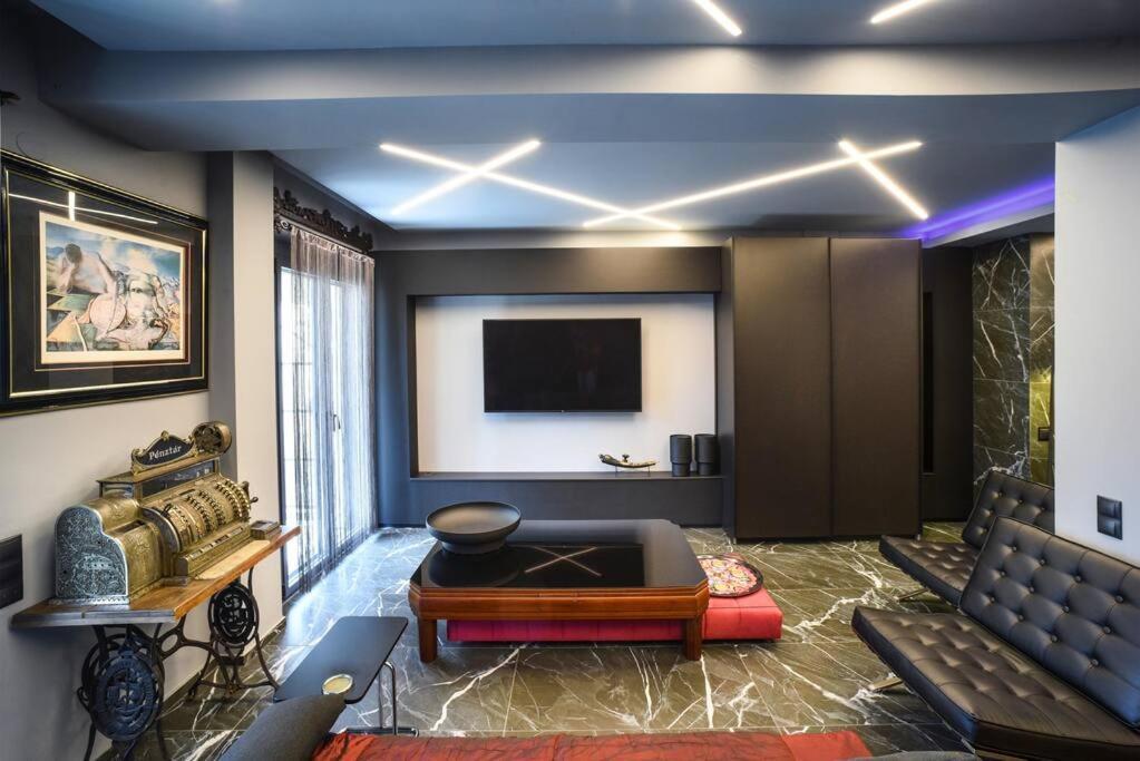 Luxury A At Mitropoleos-aristotelous Square Daire *