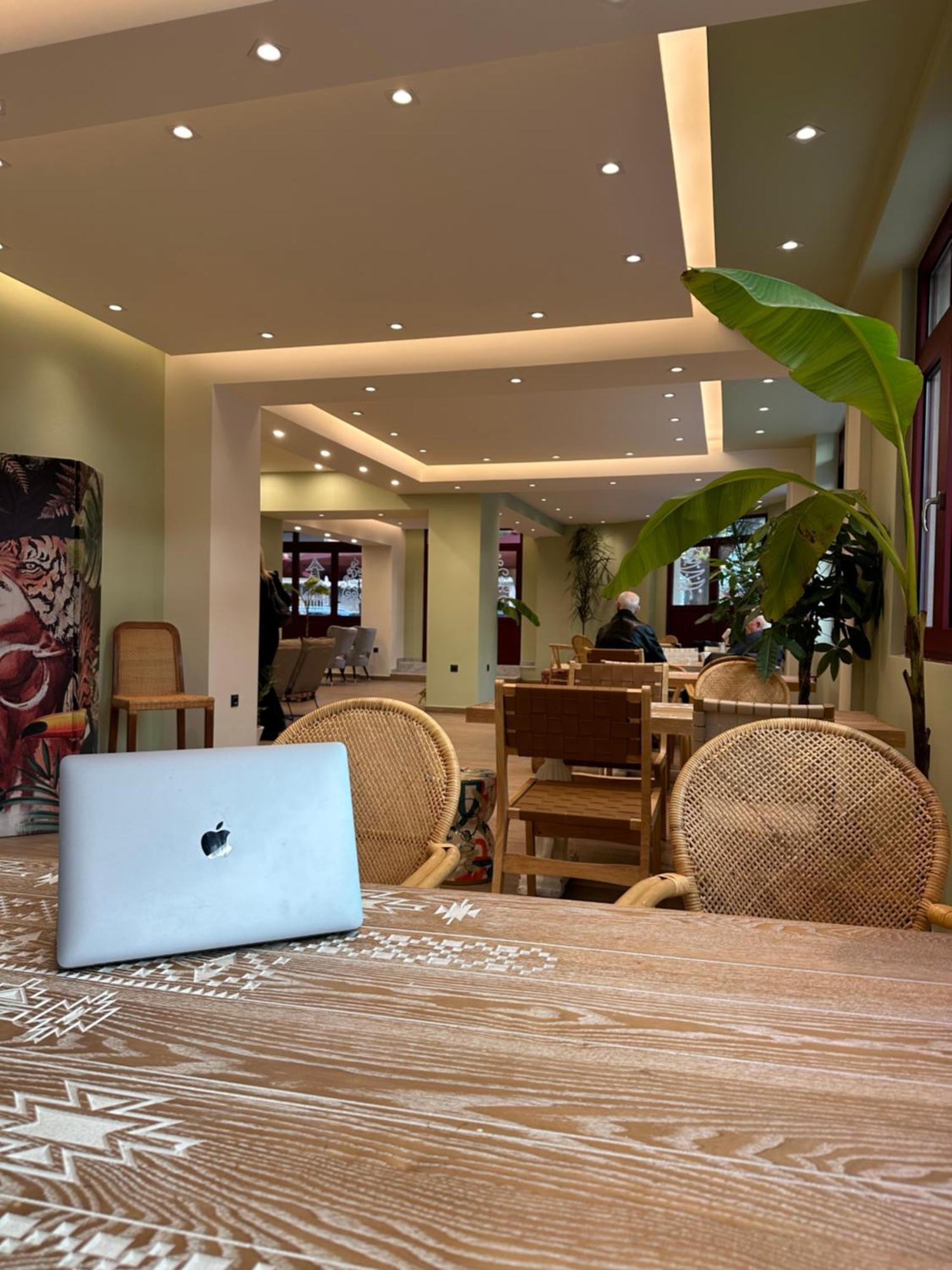 Aparthotel The Maroon Bottle Luxury 4*