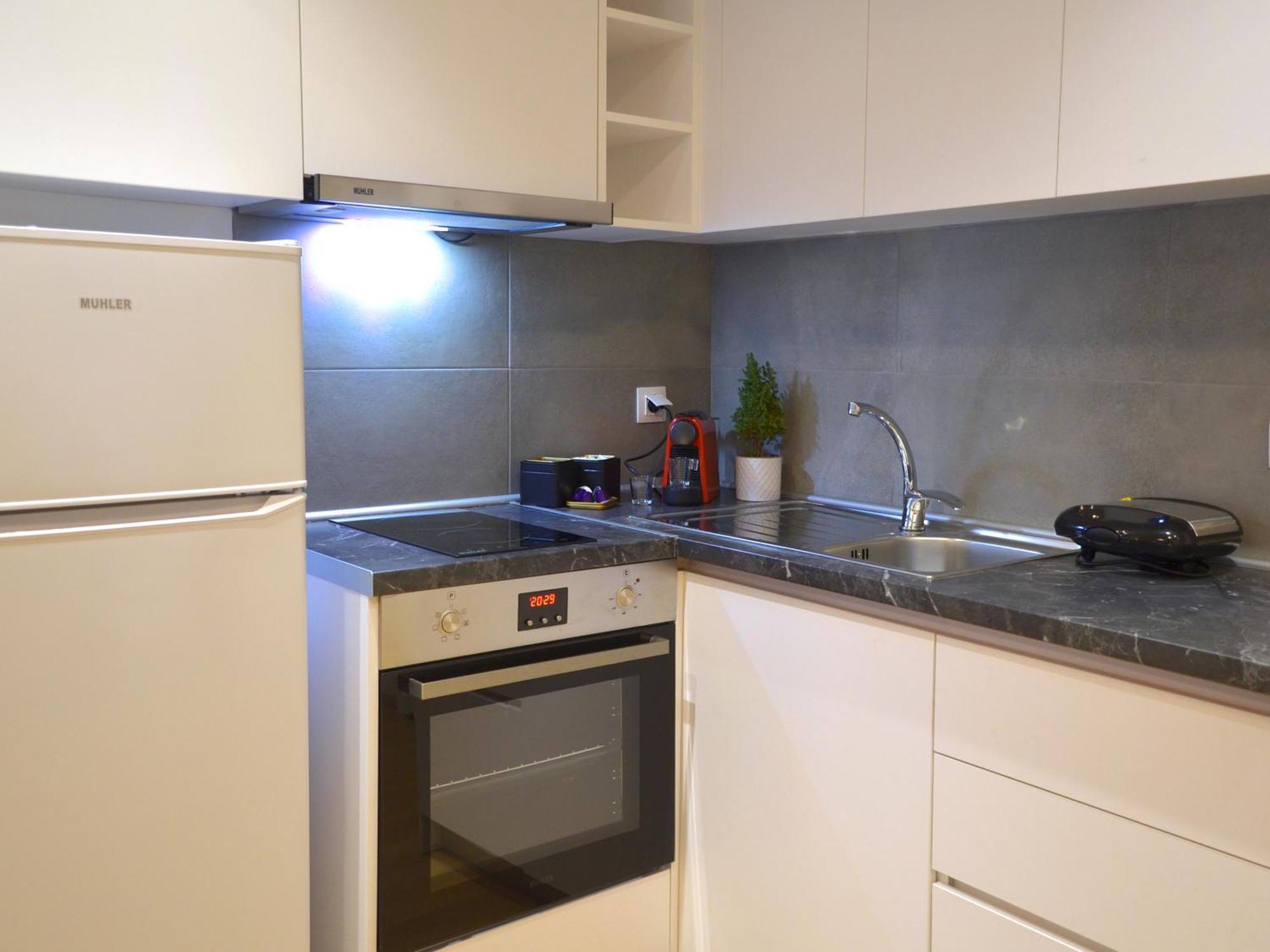 Zeus Executive Apartment
