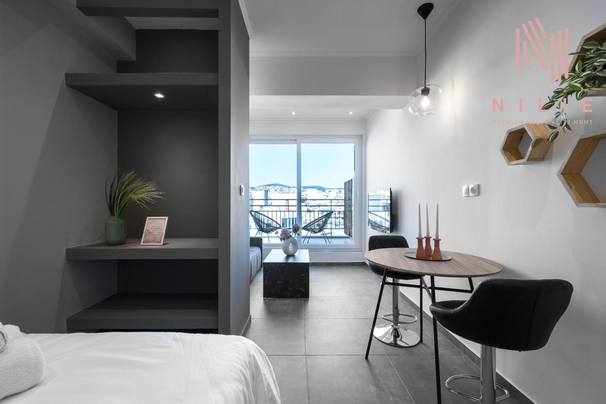 V1 Penthouse, Nilie Hospitality Mgmt Apartment