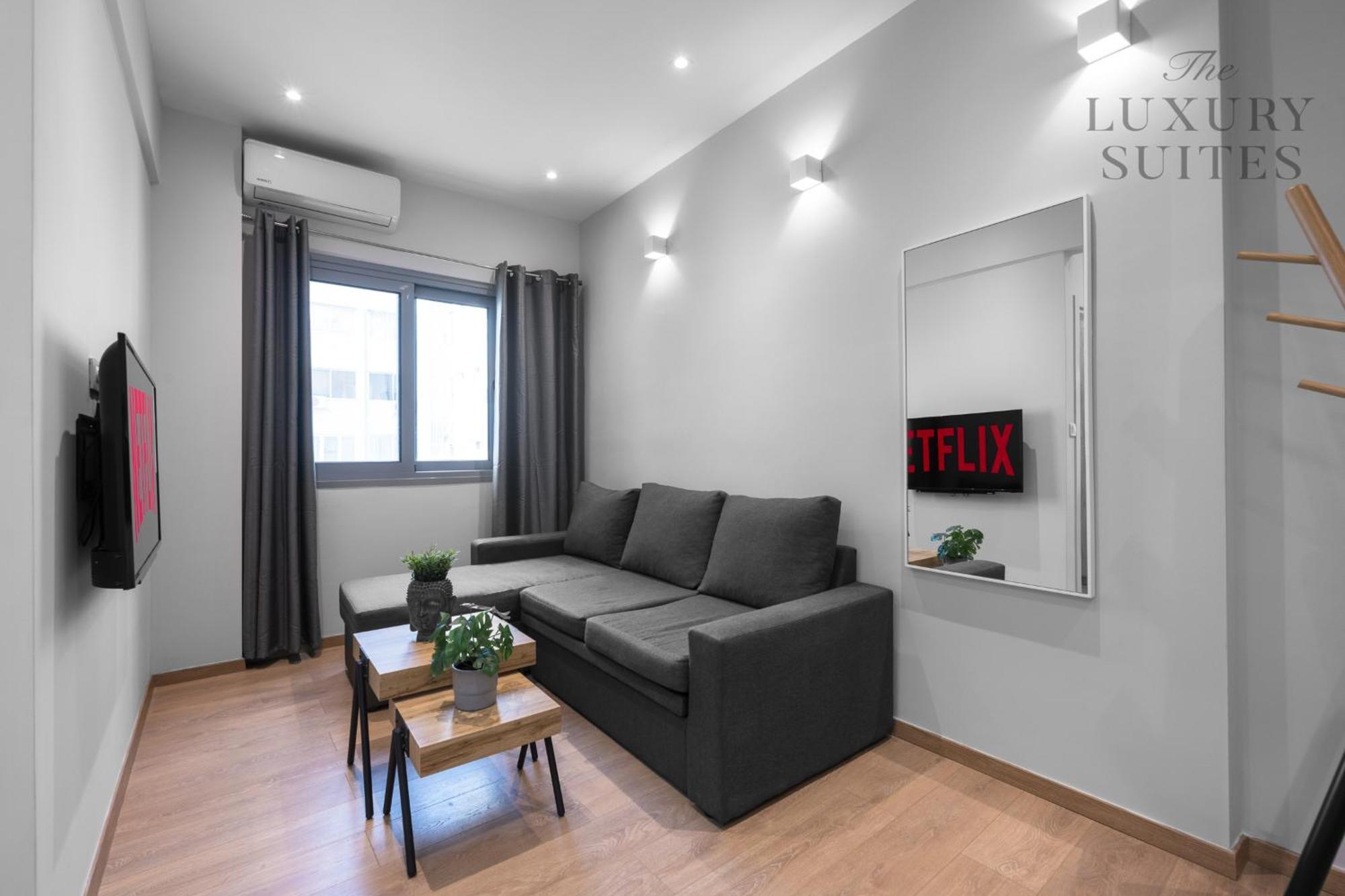 Aelia Apartments, The Luxury