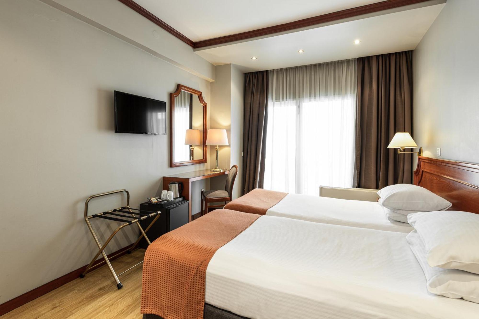 Holiday By Ihg