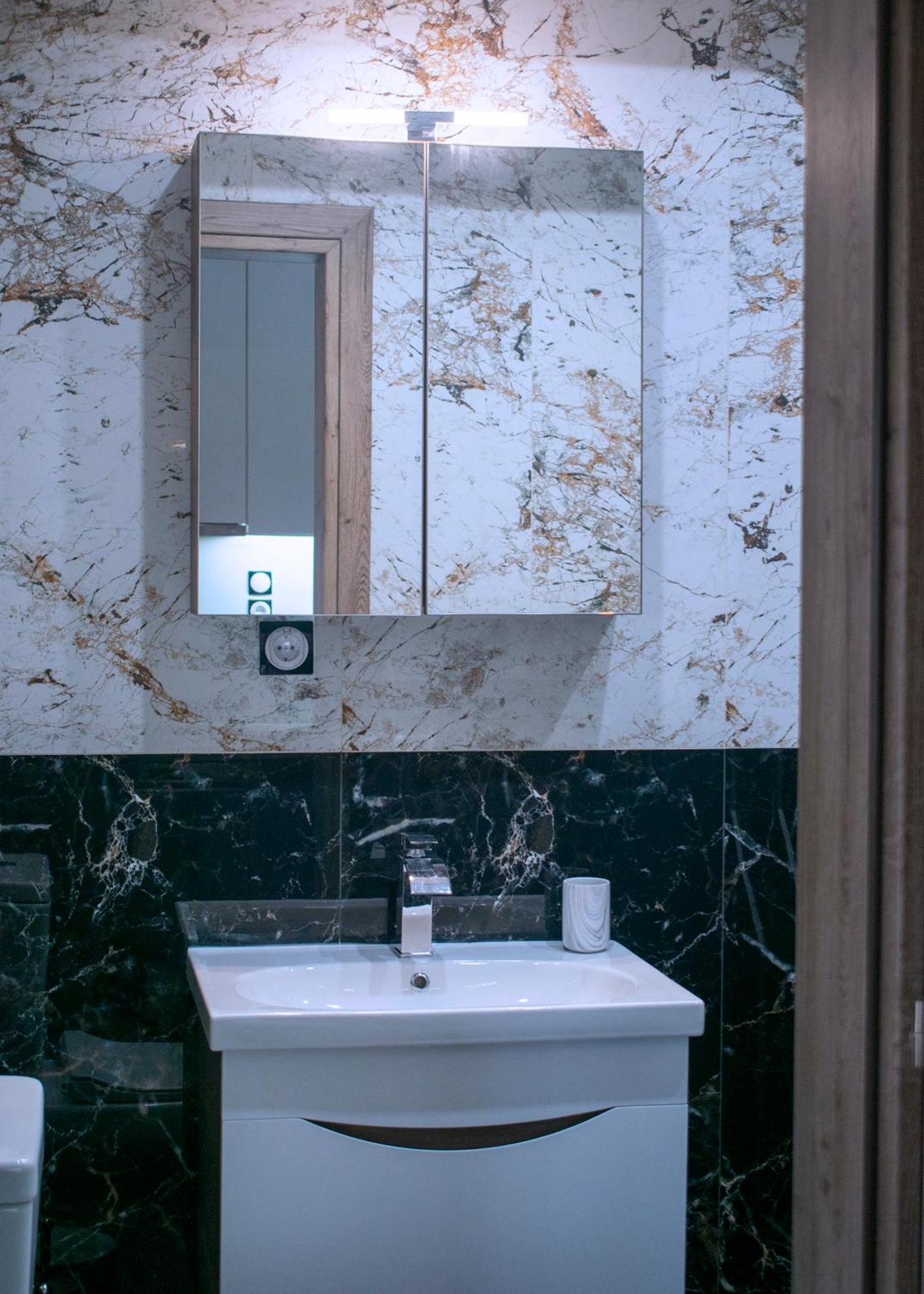 Apartment Luxe Suite, Chrysa's Private Getaway *