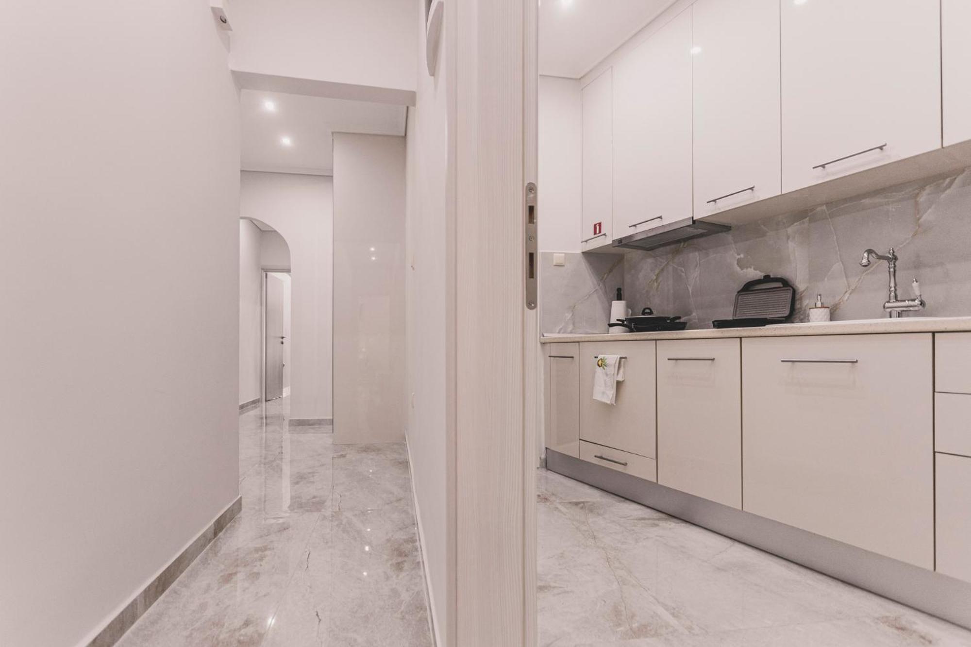 Apartment Kartell Luxury Center *