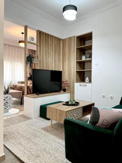 The Lux Vol.2 Thessaloniki