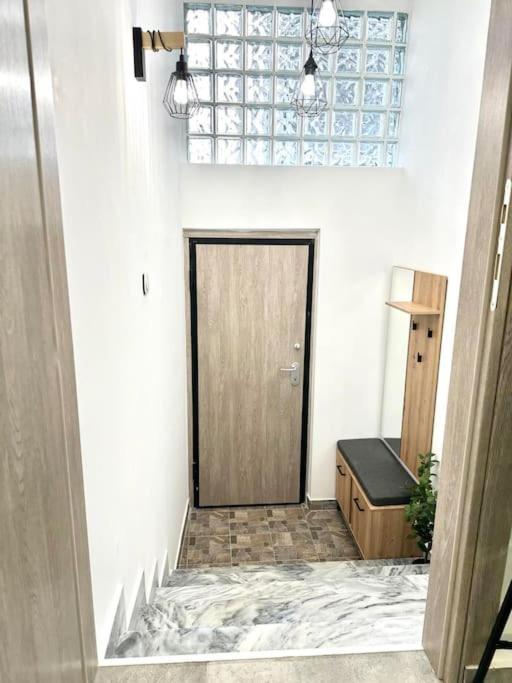 The Lux Vol.2 Apartment *