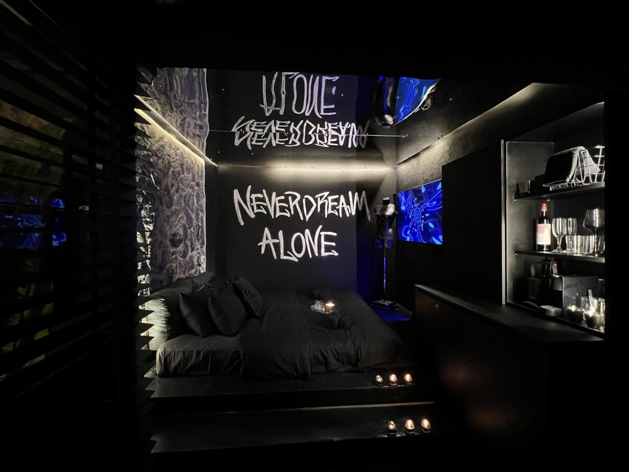 Doormat#13 Black Mirror Thessaloniki