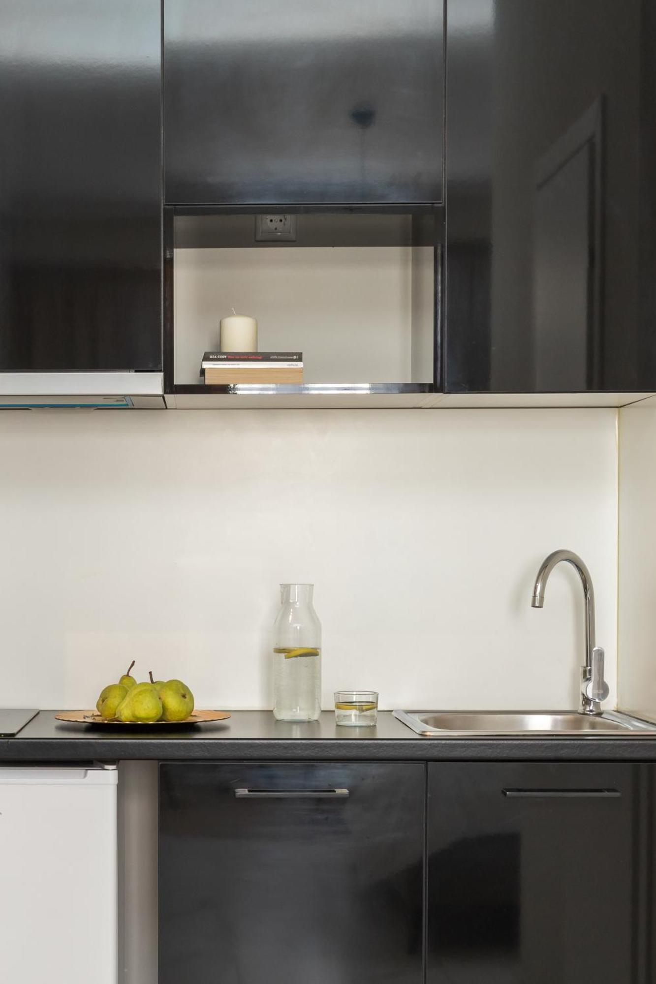 Apartment Black Onyx Comfort