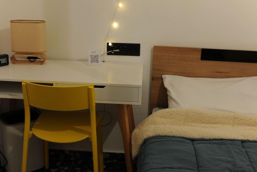 Modern Urban Host With Private Courtyard * Thessaloniki