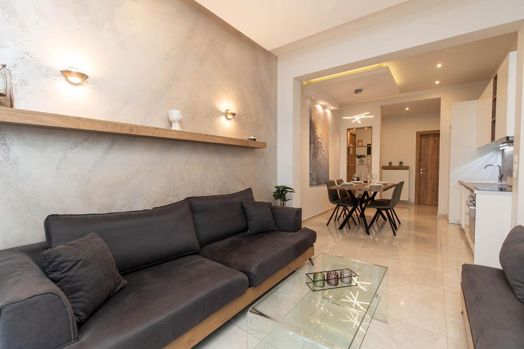 Apartment Tsimiski's Pearl