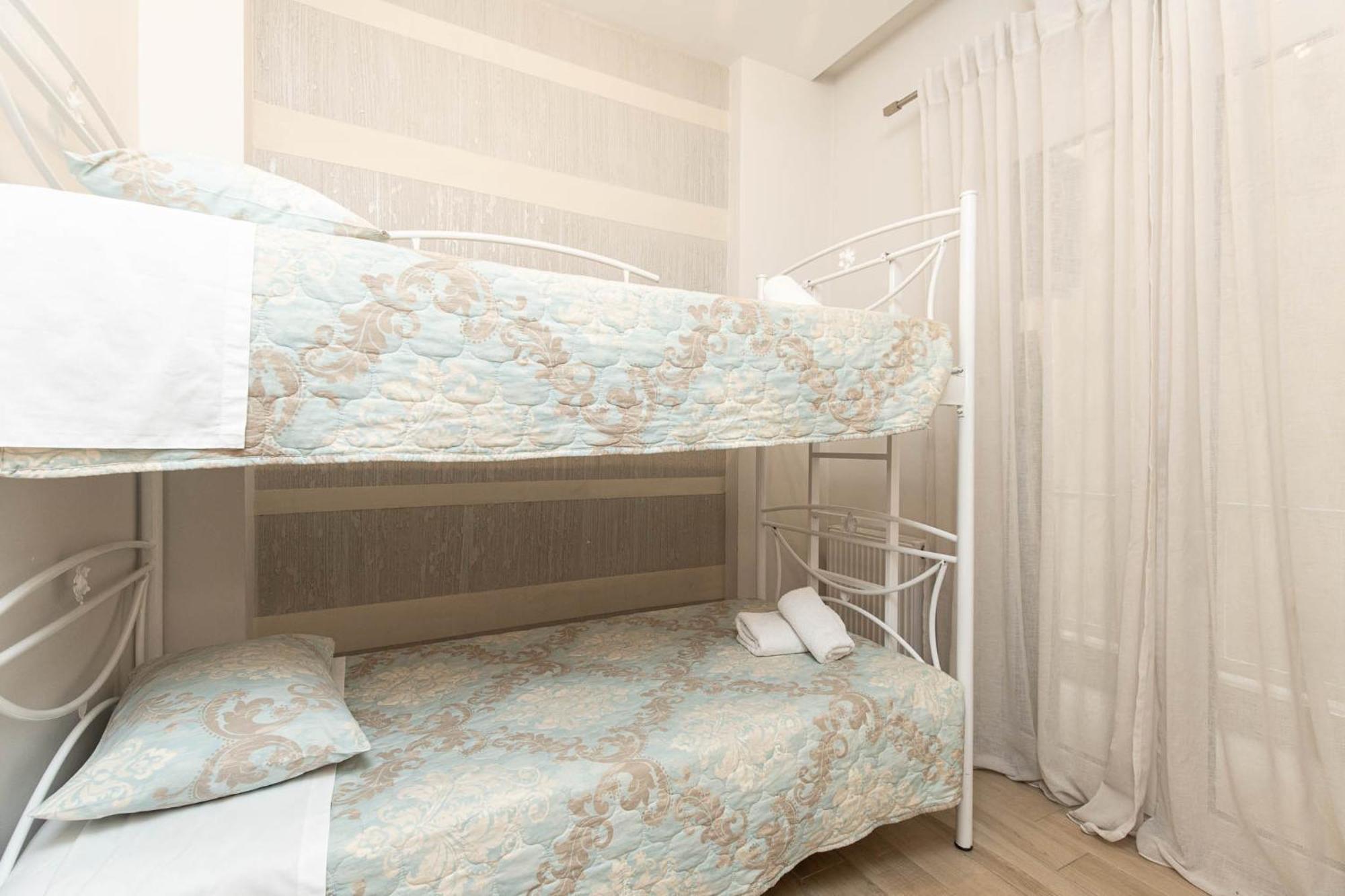 Apartment Tsimiski's Pearl *