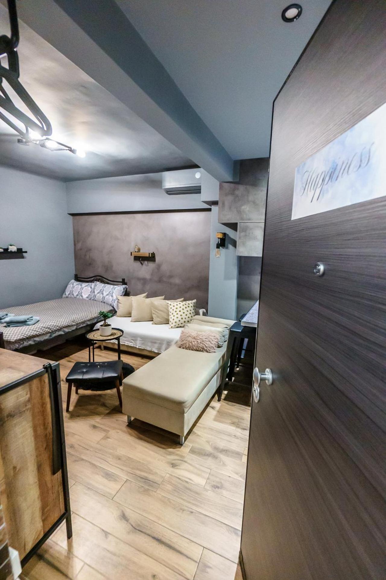 Happiness With Terrace. Apartment Thessaloniki