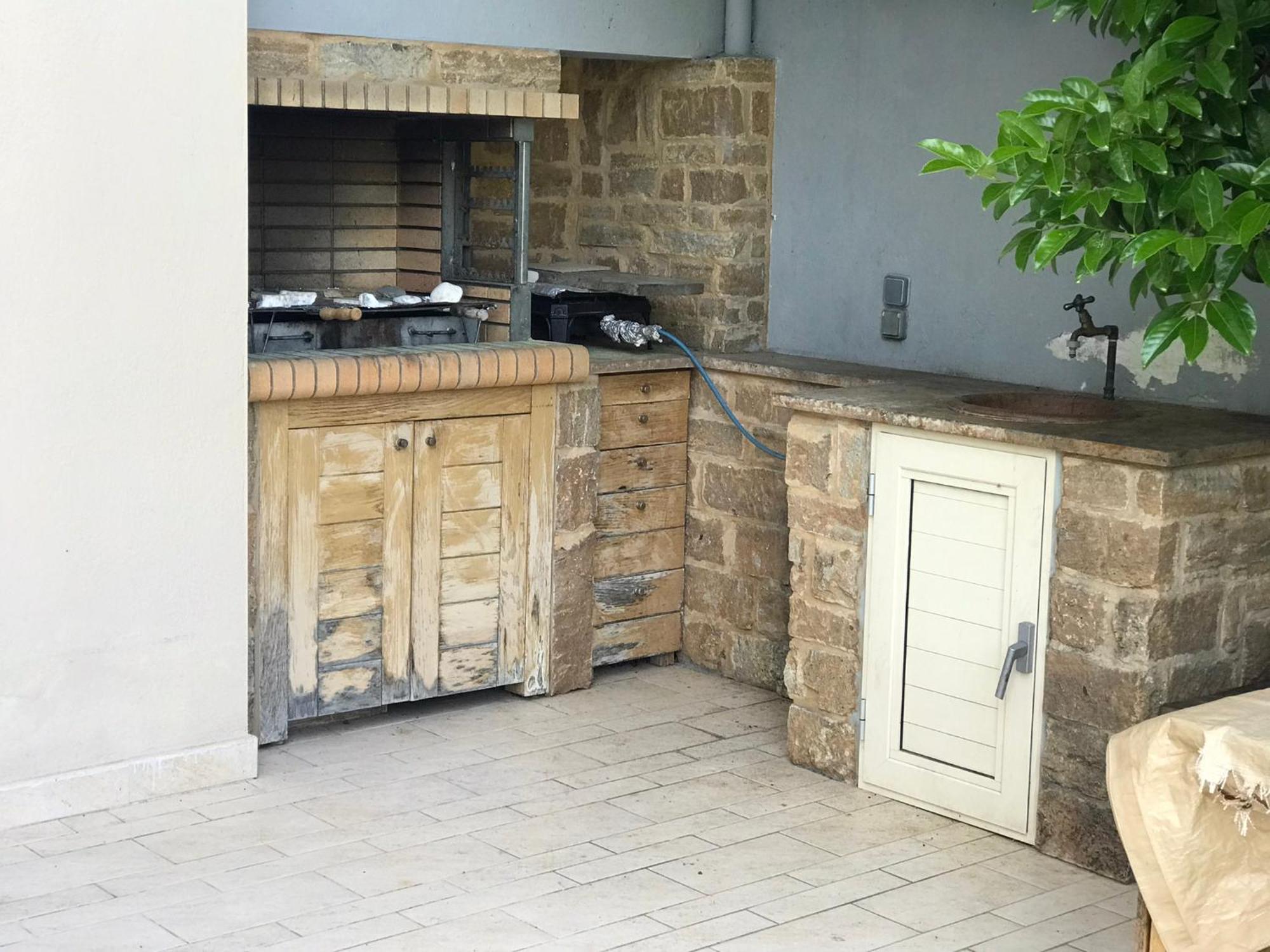 Villa κατοικία με θέα στο δάσος
