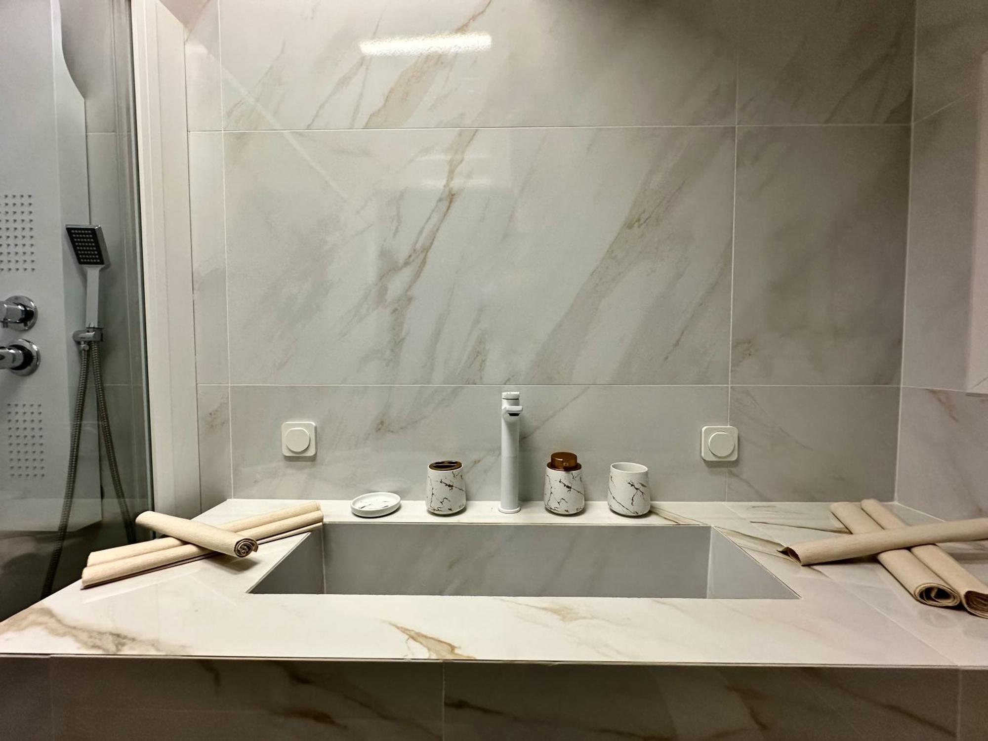 Apartment Four Seasons - The Crown Thessaloniki