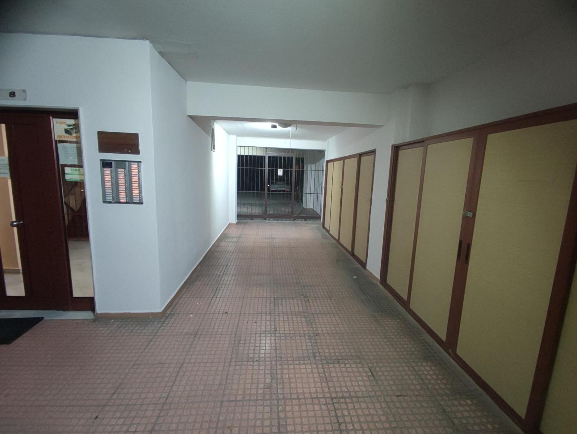 Cozy Apt! Friends & Family - Private Paid Parking